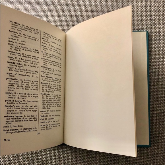 VINTAGE BOOK ‘ A CHRISTMAS CAROL’ CHARLES DICKENS - Picture 9 of 16